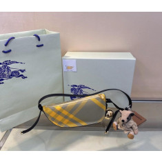 버버리 쉴드 체크 패턴 미니 숄더백