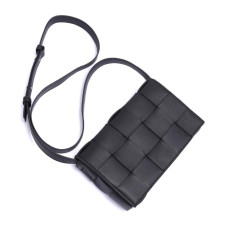 보테가베네타 카세트백 기본사이즈 (국내배송)