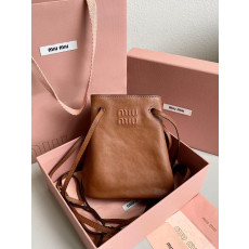 미우미우 나플락 파우치 버킷백