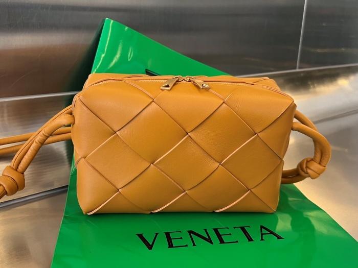 보테가베네타 카메라백 루프백 스몰