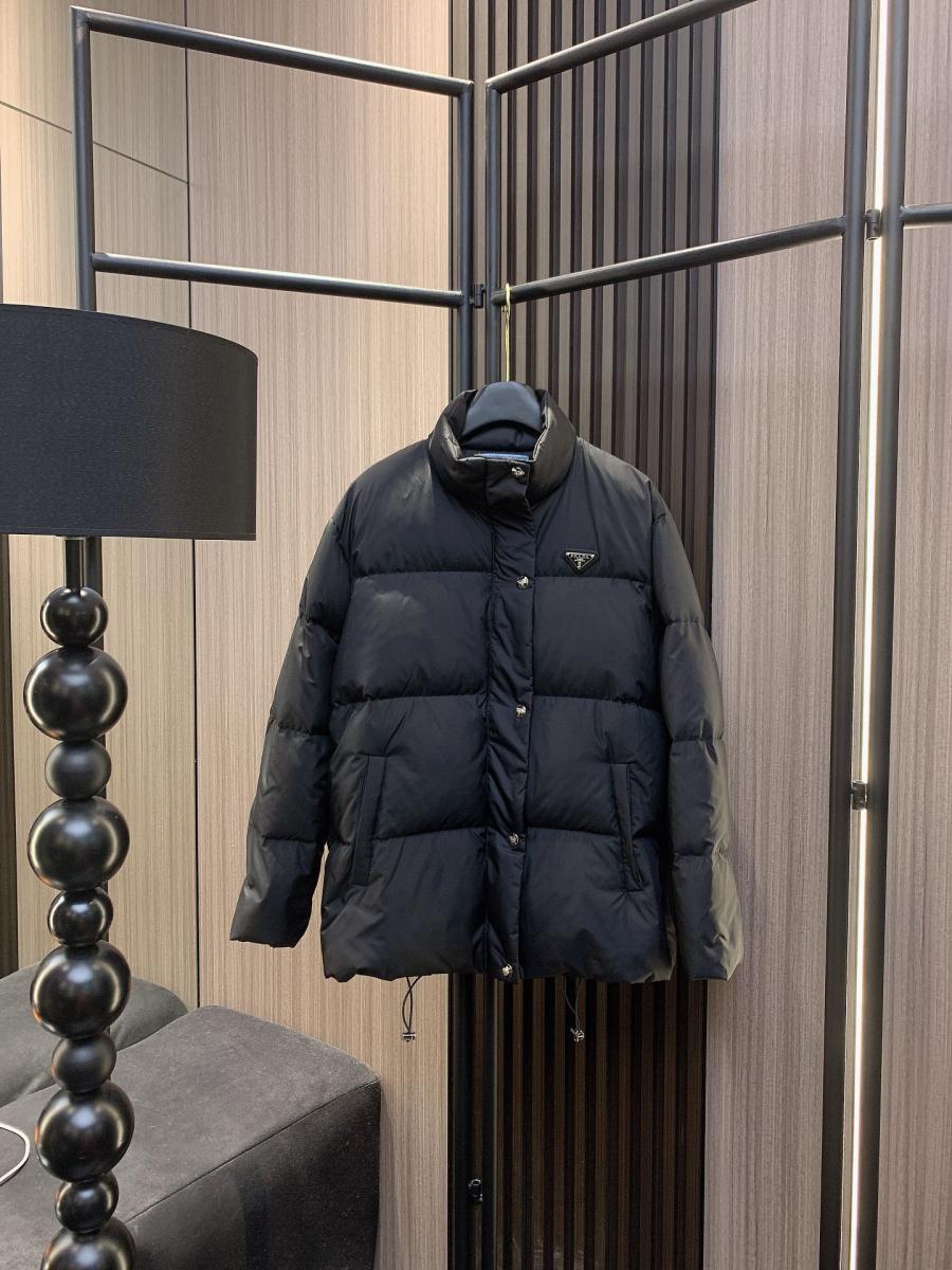 프라다 여성 패딩