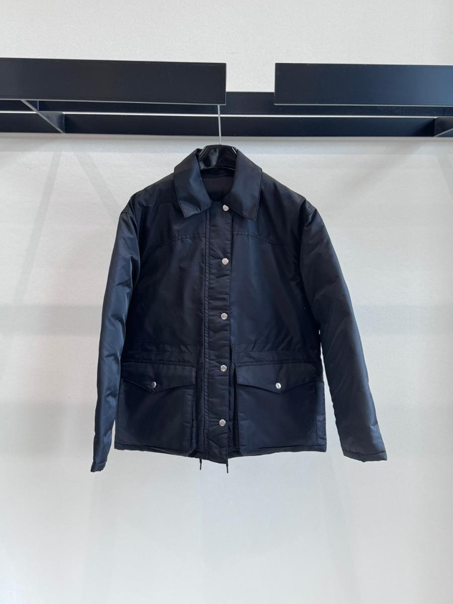 프라다 여성 패딩