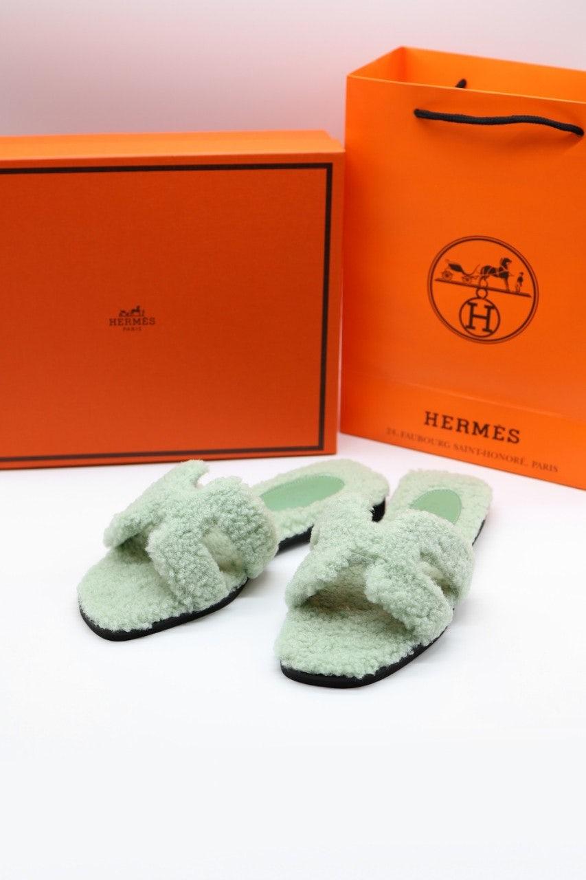 에르메스 오란 양털 시어링 슬리퍼 (국내배송)