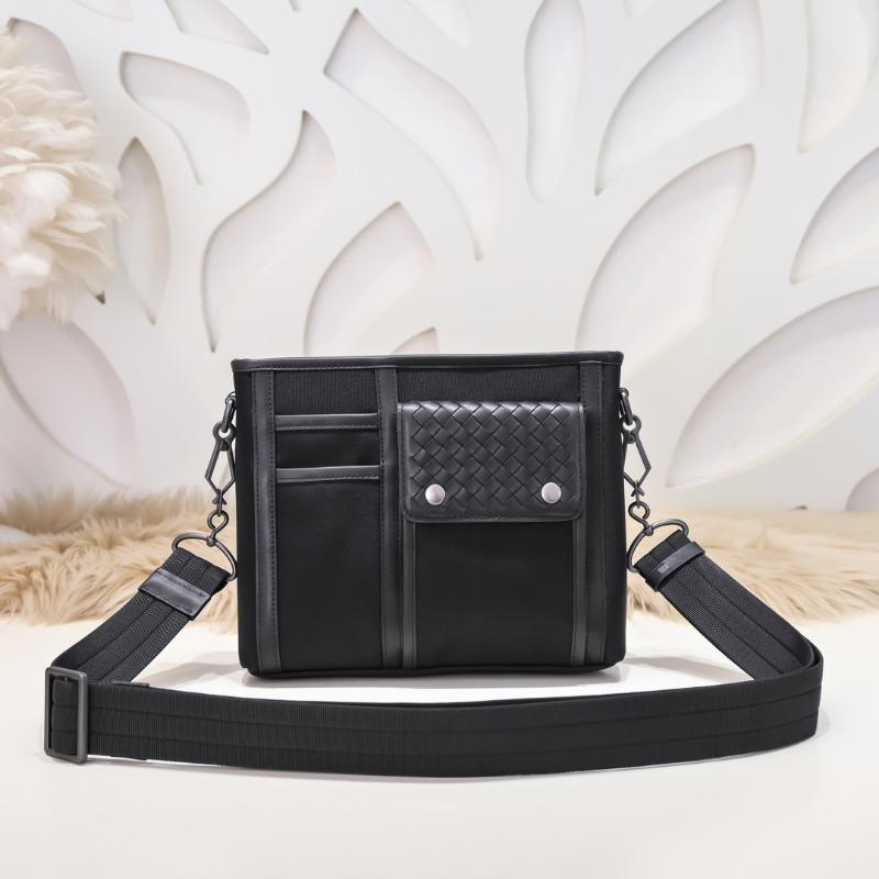 보테가베네타 테크니컬 패브릭 숄더백