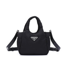 프라다 패딩 리나일론 미니 (국내배송)