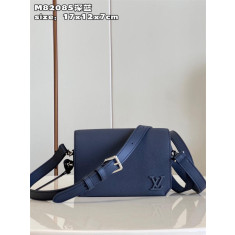루이비통 웨어러블 미니 크로스백