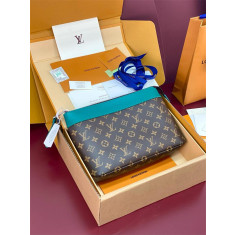 루이비통 포쉐트 보야주 클러치백