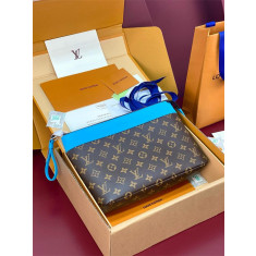 루이비통 포쉐트 보야주 클러치백 