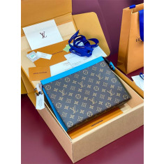 루이비통 포쉐트 보야주 클러치백 MM 