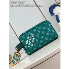 루이비통 락커 돕 키트 파우치백 M12688