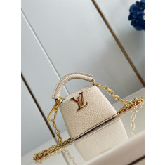 루이비통 카퓌신 미니 마이크로백 M48865