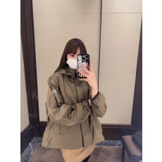 몽클레어 여성 바람막이 graie