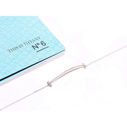 티파니 T 스마일 펜던트 목걸이