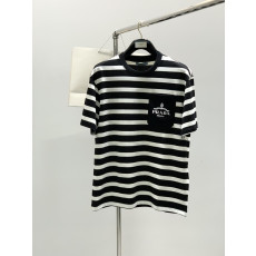 프라다 여성 티셔츠