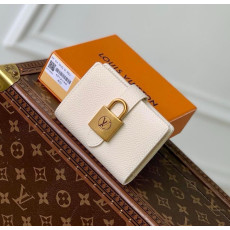 루이비통 로우 키 컴팩트 지갑