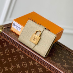 루이비통 로우 키 컴팩트 지갑