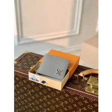 루이비통 멀티플 월릿