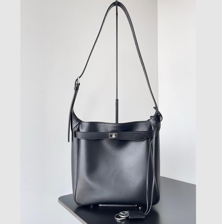 발렌시아가 벨에어 호보백 은장