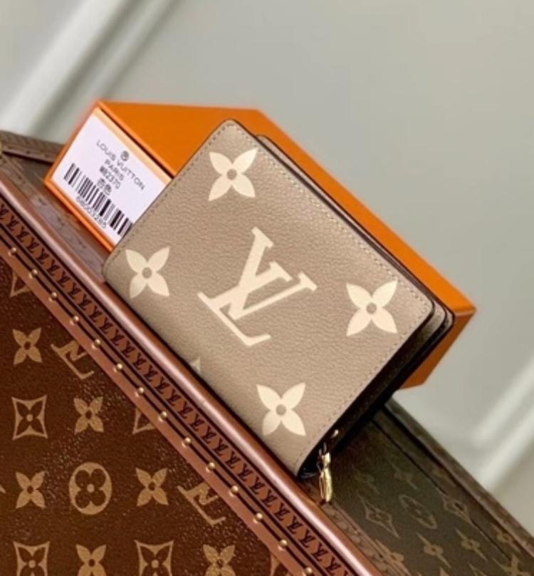 루이비통 클레아 월릿