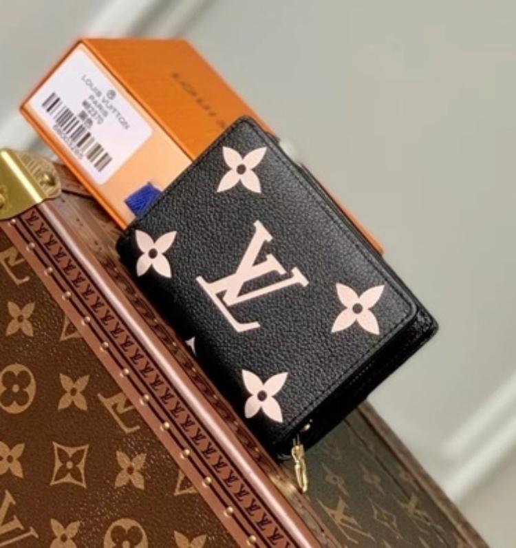 루이비통 클레아 월릿