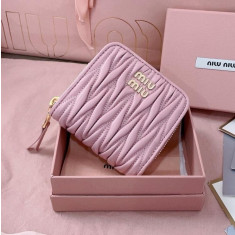 미우미우 5M0522 마테라쎄 지퍼 반지갑