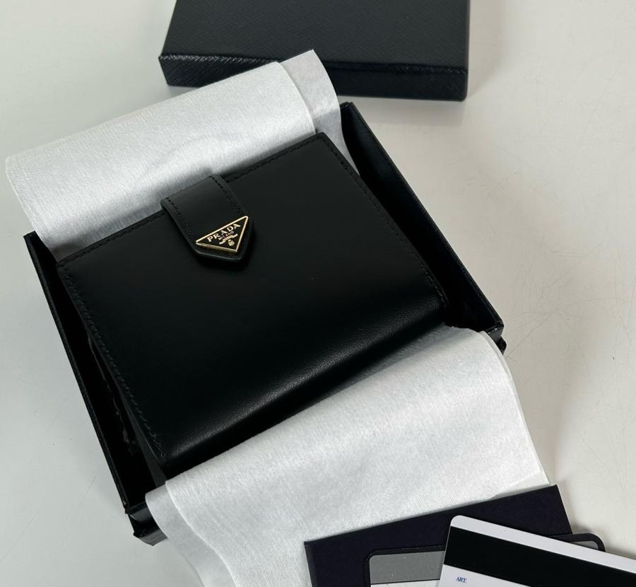프라다 사피아노 반지갑 1MV204