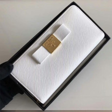 프라다 장지갑 1ML506