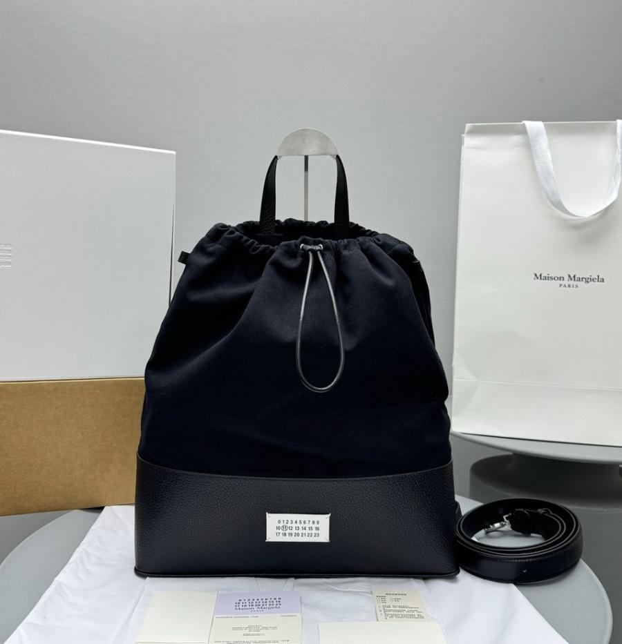 메종마르지엘라 5AC 데일리 미디엄 드로스트링 백팩