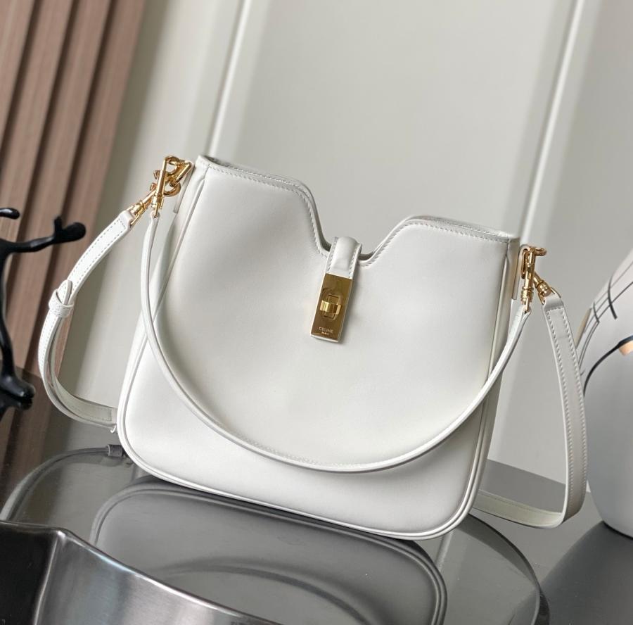 셀린느 까미유 스몰 소프트 16 