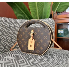 루이비통 어라운드 미 PM M47117 (국내배송)