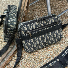 디올 옴므 메신저백 (국내배송)