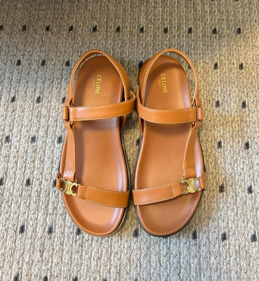 셀린느 모드 트리오페 샌들
