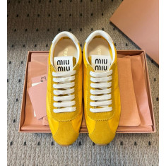 미우미우 플룸 스웨이드 스니커즈