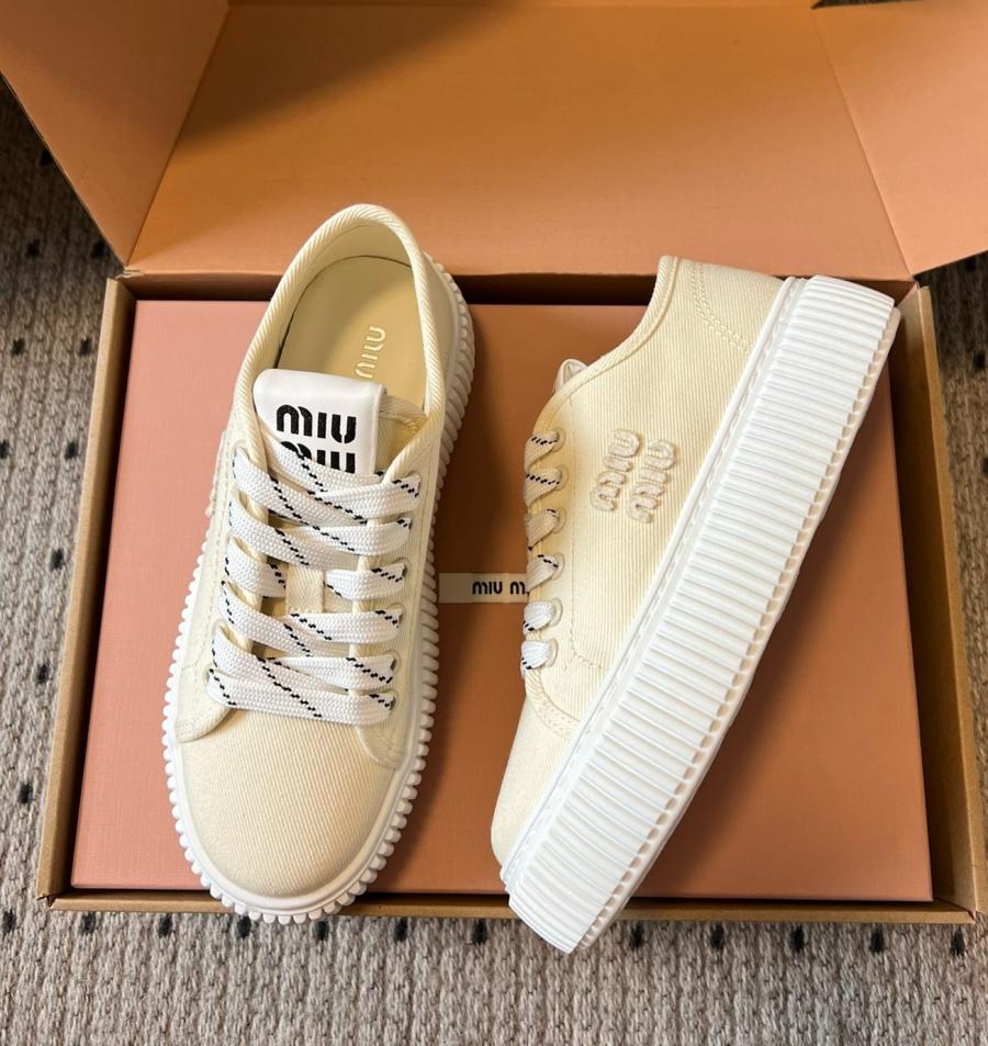 미우미우 데님 스니커즈 4.5cm 굽높이