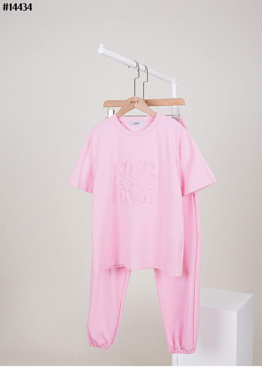 로에베 여성 빅 아나그램 코튼 티셔츠 & 밴딩 조거 팬츠 세트 2컬러 (국내배송)