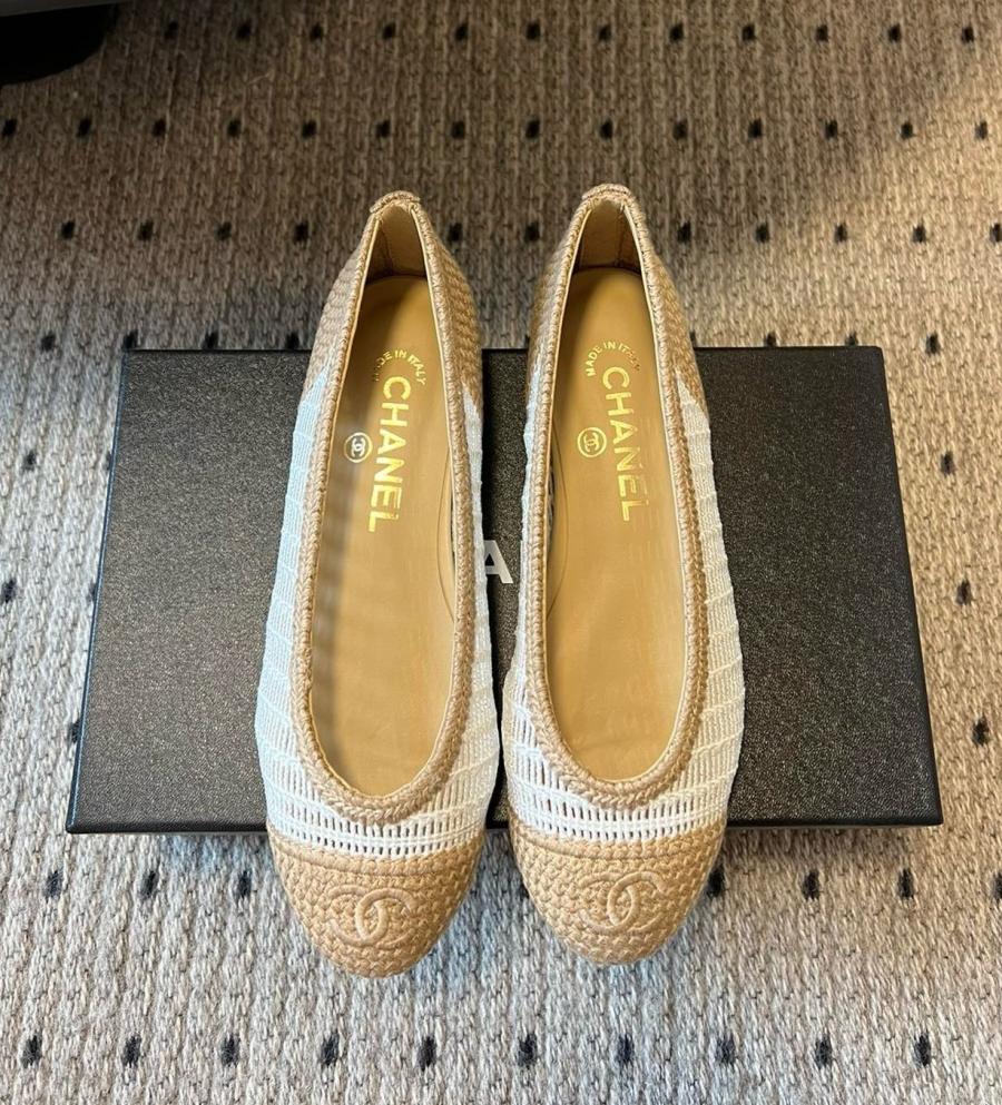 샤넬 라피아 발레리나 플랫슈즈