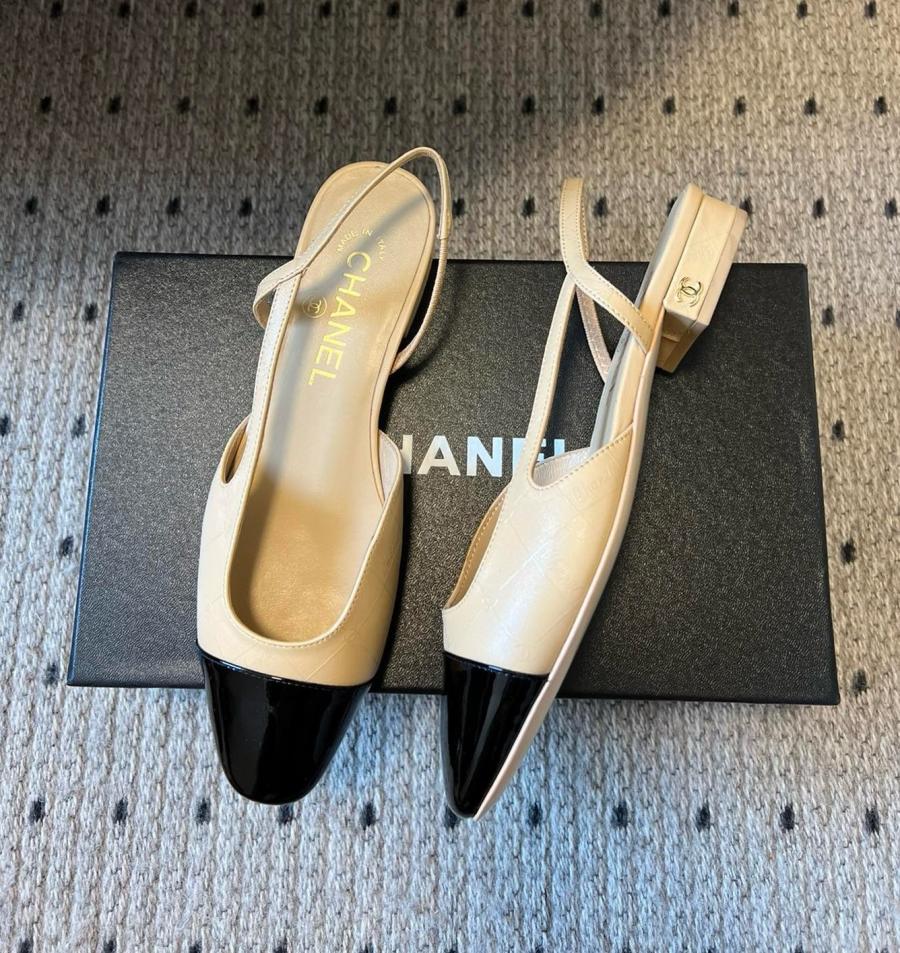 샤넬 25SS 투톤 슬링백 2cm 굽높이