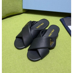 프라다 25SS 삼각로고 크로스 슬라이드 샌들