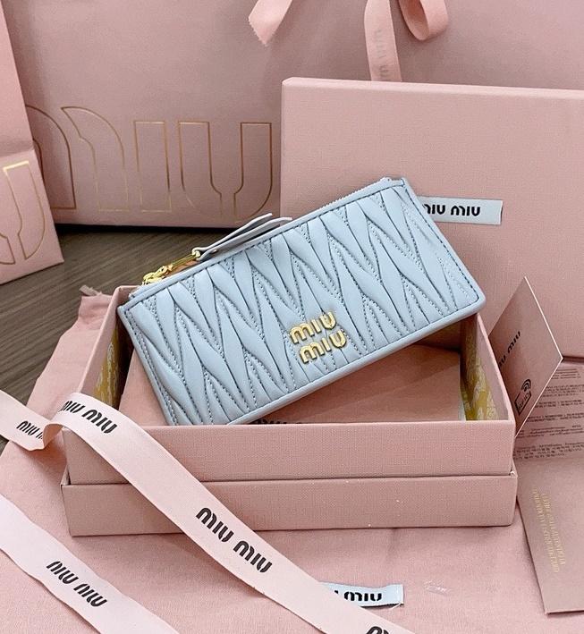 미우미우 5MB006 마테라쎄 카드지갑