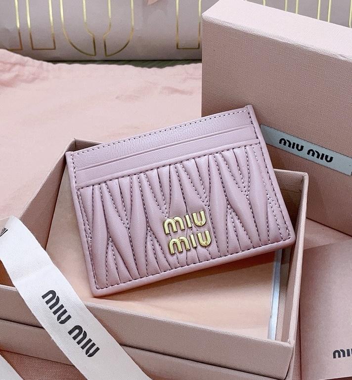 미우미우 나파 가죽 카드 홀더 5MC076