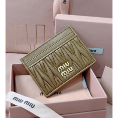 미우미우 나파 가죽 카드 홀더 5MC076