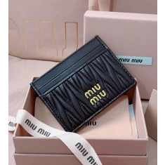 미우미우 나파 가죽 카드 홀더 5MC076