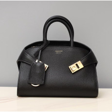 페라가모 미니 허그 탑핸들백