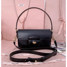 미우미우 5BD270 페니 레더 숄더백