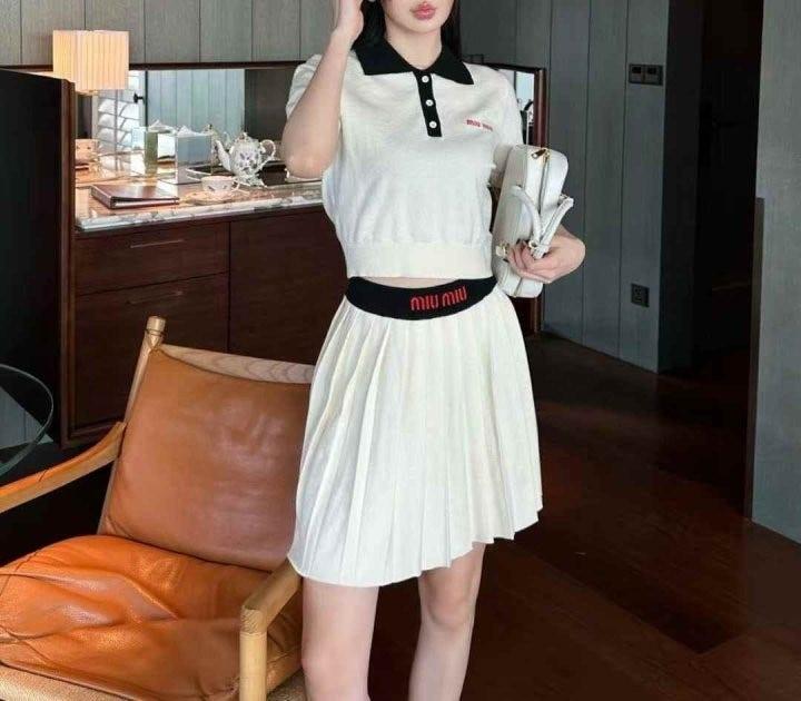 미우미우 카라 치마 세트 2컬러 (국내배송)