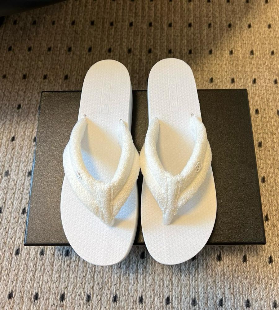 샤넬 25SS CC로고 테리 플랫폼 쪼리 슬리퍼 4.5cm 굽높이