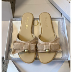 디올 아디올러블 뮬 슬리퍼