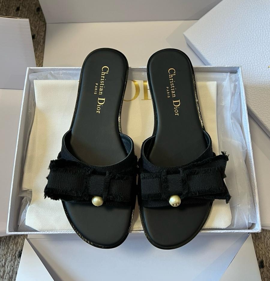 디올 아디올러블 뮬 슬리퍼