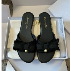 디올 아디올러블 뮬 슬리퍼