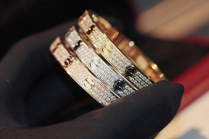 까르띠에 러브팔찌 풀다이아 6mm